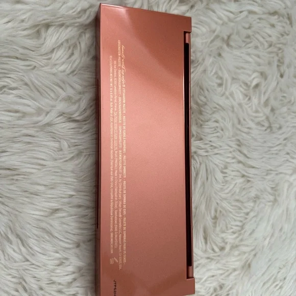 Urban Decay Naked Heat Eyeshadow Palette - Picture 3 of 3